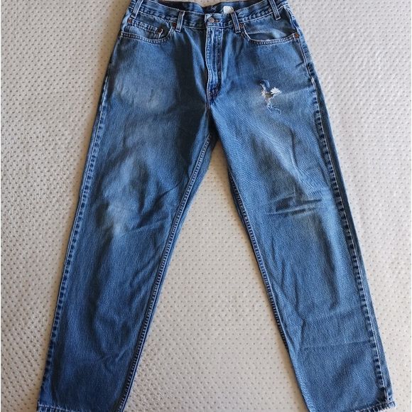 Vintage 550' s Distressed Medium wash jeans 👖 - Picture 6 of 16